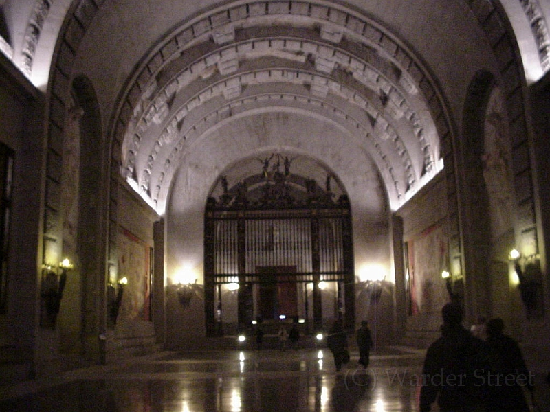 Franco Tomb 9.jpg